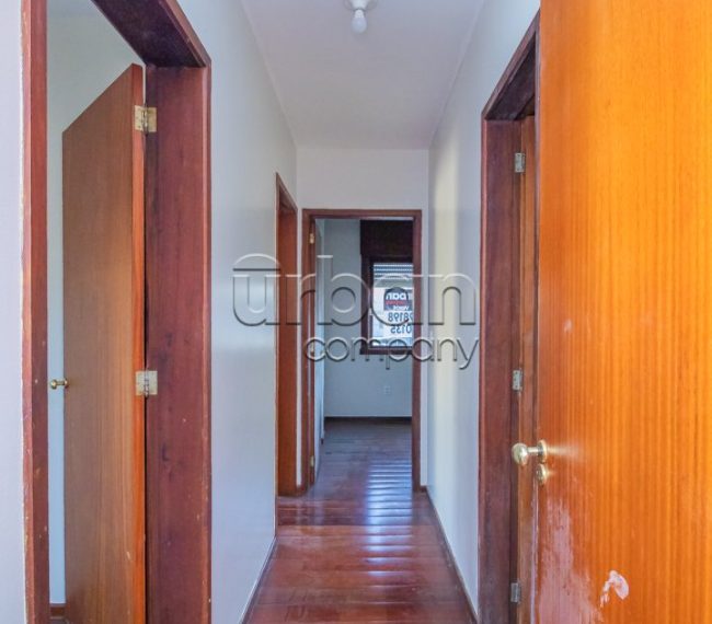 Apartamento com 86m², 3 quartos, 1 suíte, 1 vaga, no bairro Floresta em Porto Alegre