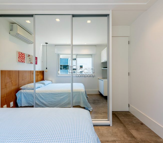 Apartamento com 62m², 1 quarto, 1 suíte, 2 vagas, no bairro Rio Branco em Porto Alegre