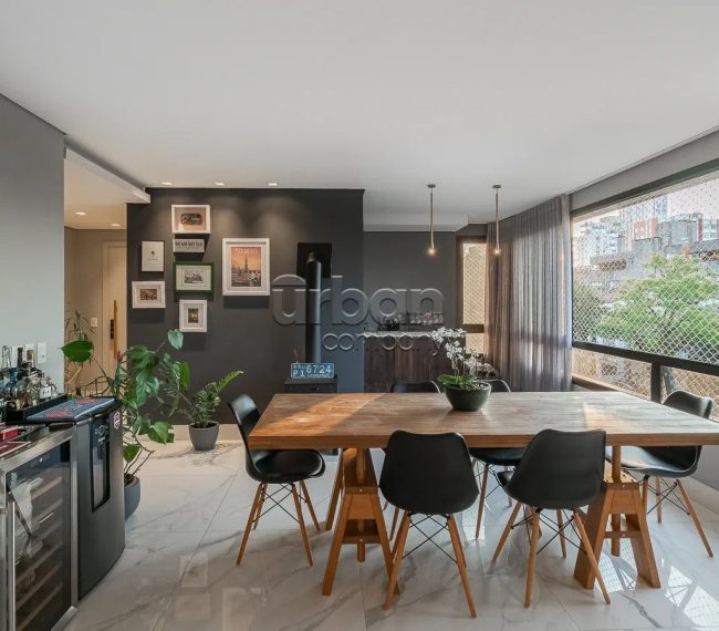 Apartamento com 138m², 3 quartos, 3 suítes, 2 vagas, no bairro Auxiliadora em Porto Alegre