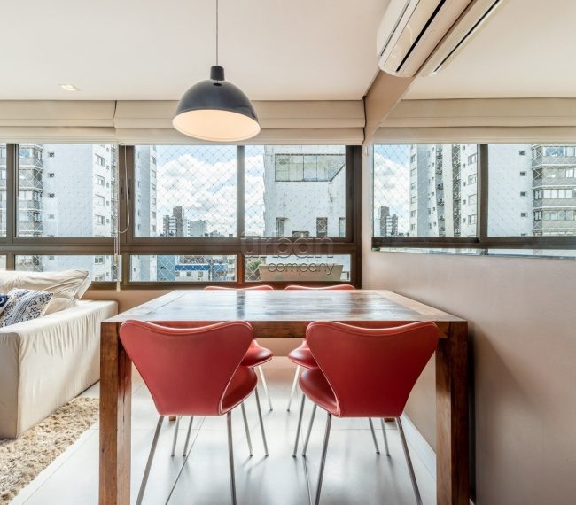 Apartamento com 79m², 2 quartos, 1 suíte, 2 vagas, no bairro Petrópolis em Porto Alegre