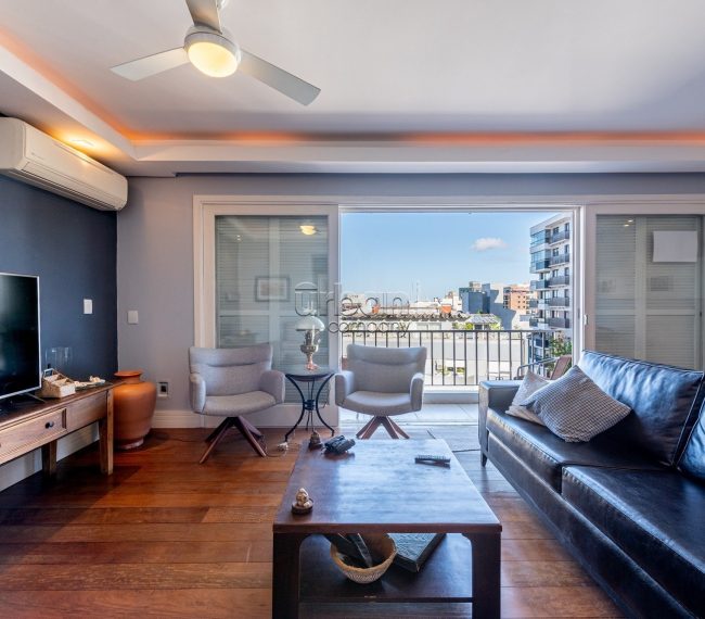 Apartamento com 147m², 3 quartos, 1 suíte, 1 vaga, no bairro Petrópolis em Porto Alegre
