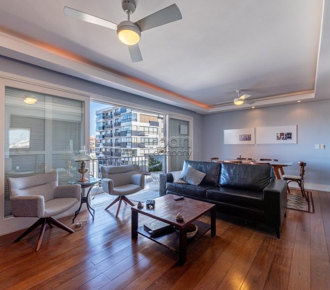 Apartamento com 147m², 3 quartos, 1 suíte, 1 vaga, no bairro Petrópolis em Porto Alegre