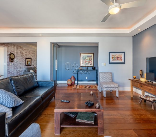 Apartamento com 147m², 3 quartos, 1 suíte, 1 vaga, no bairro Petrópolis em Porto Alegre
