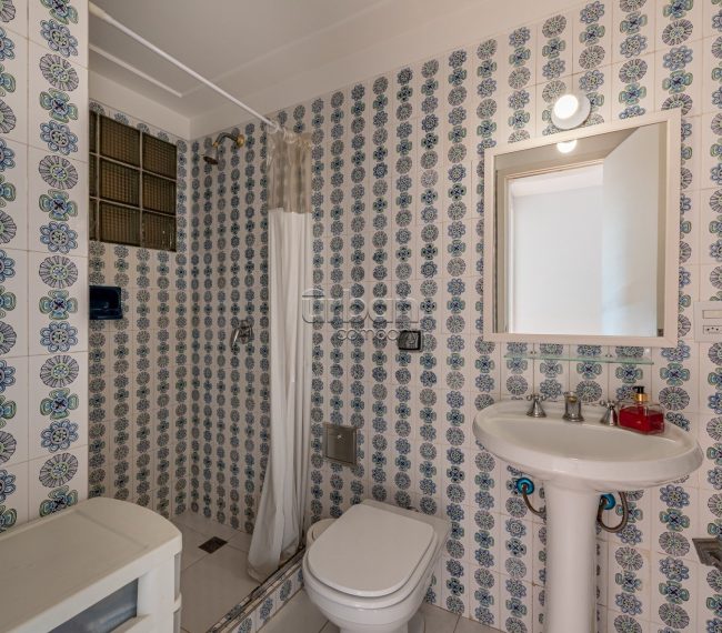 Apartamento com 147m², 3 quartos, 1 suíte, 1 vaga, no bairro Petrópolis em Porto Alegre