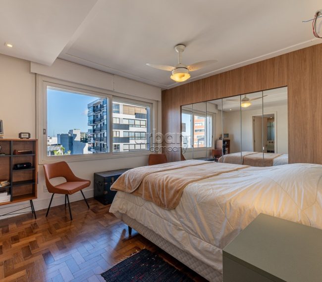 Apartamento com 147m², 3 quartos, 1 suíte, 1 vaga, no bairro Petrópolis em Porto Alegre