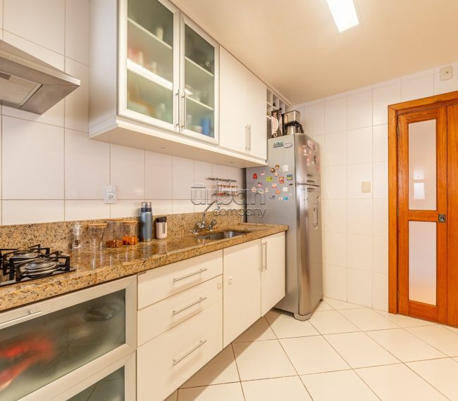 Apartamento com 100m², 3 quartos, 1 suíte, 2 vagas, no bairro Rio Branco em Porto Alegre