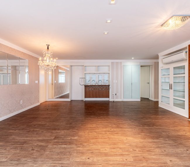 Apartamento com 157m², 4 quartos, 2 suítes, 4 vagas, no bairro Higienópolis em Porto Alegre