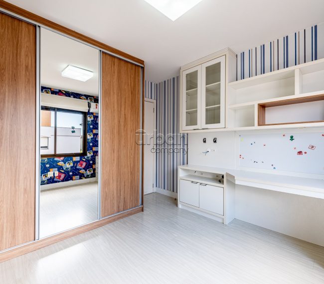 Apartamento com 157m², 4 quartos, 2 suítes, 4 vagas, no bairro Higienópolis em Porto Alegre