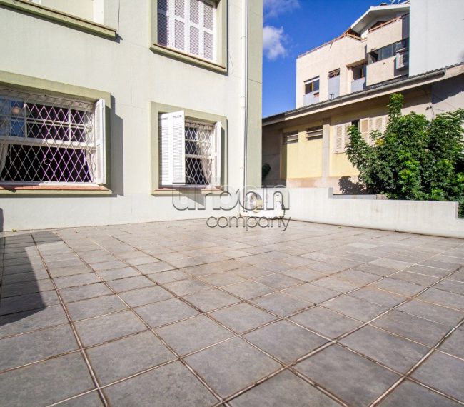 Apartamento Garden com 69m², 2 quartos, 1 suíte, 1 vaga, no bairro Auxiliadora em Porto Alegre
