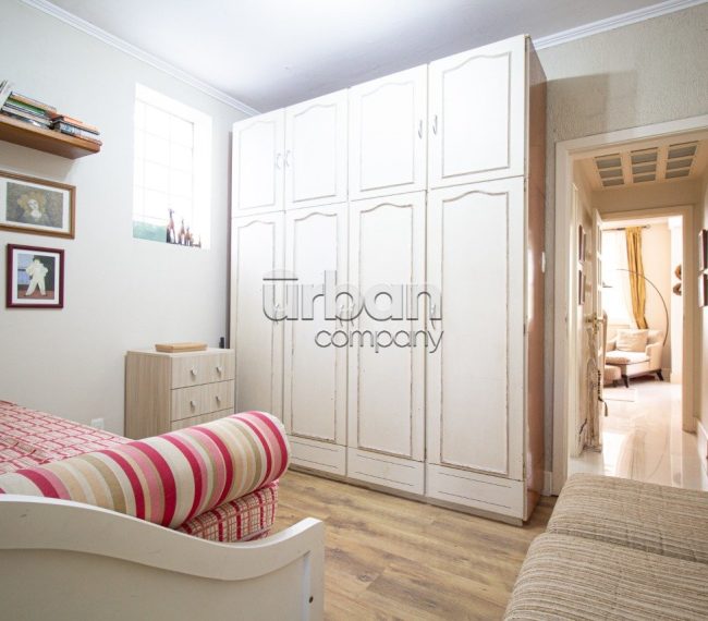 Apartamento Garden com 69m², 2 quartos, 1 suíte, 1 vaga, no bairro Auxiliadora em Porto Alegre