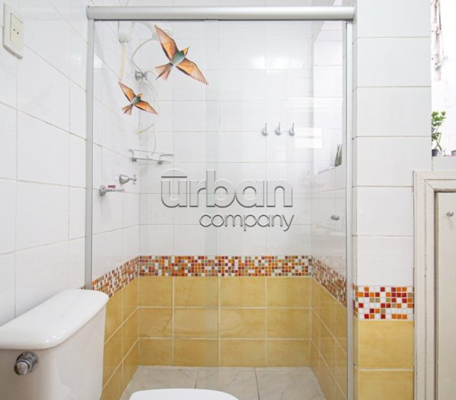 Apartamento Garden com 69m², 2 quartos, 1 suíte, 1 vaga, no bairro Auxiliadora em Porto Alegre