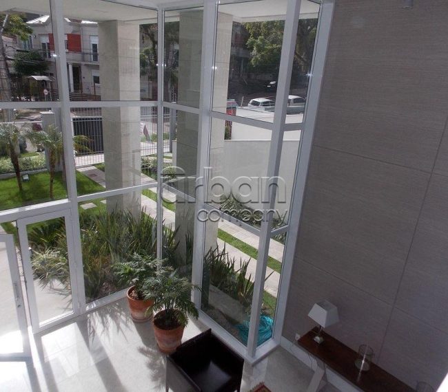 Apartamento com 62m², 1 quarto, 1 suíte, 2 vagas, no bairro Rio Branco em Porto Alegre