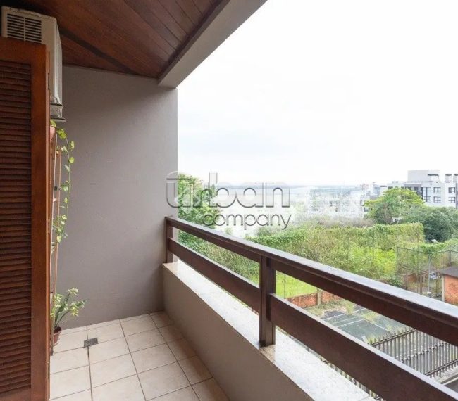 Cobertura com 328m², 3 quartos, 1 suíte, 2 vagas, no bairro Menino Deus em Porto Alegre
