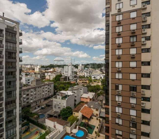 Apartamento com 82m², 2 quartos, 2 suítes, 2 vagas, no bairro Menino Deus em Porto Alegre