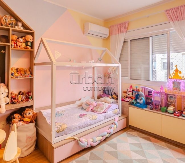 Apartamento com 119m², 3 quartos, 3 suítes, 4 vagas, no bairro Chácara Das Pedras em Porto Alegre
