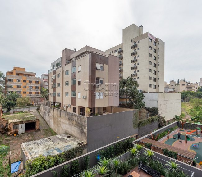 Apartamento com 98m², 3 quartos, 2 suítes, 2 vagas, no bairro Petrópolis em Porto Alegre