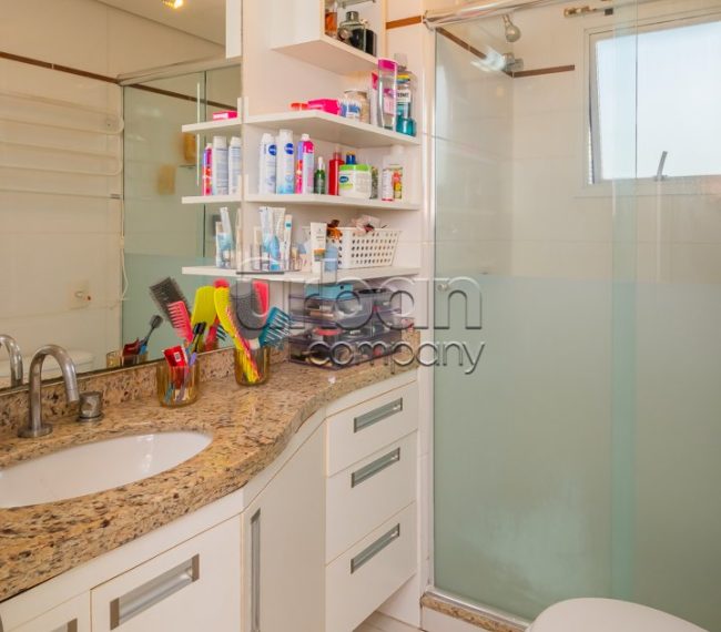 Apartamento com 113m², 2 quartos, 2 vagas, no bairro Santa Cecília em Porto Alegre