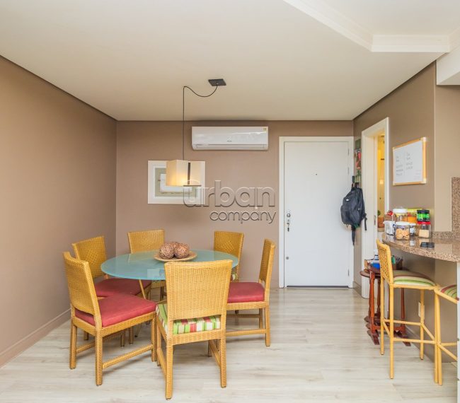 Apartamento com 113m², 2 quartos, 2 vagas, no bairro Santa Cecília em Porto Alegre