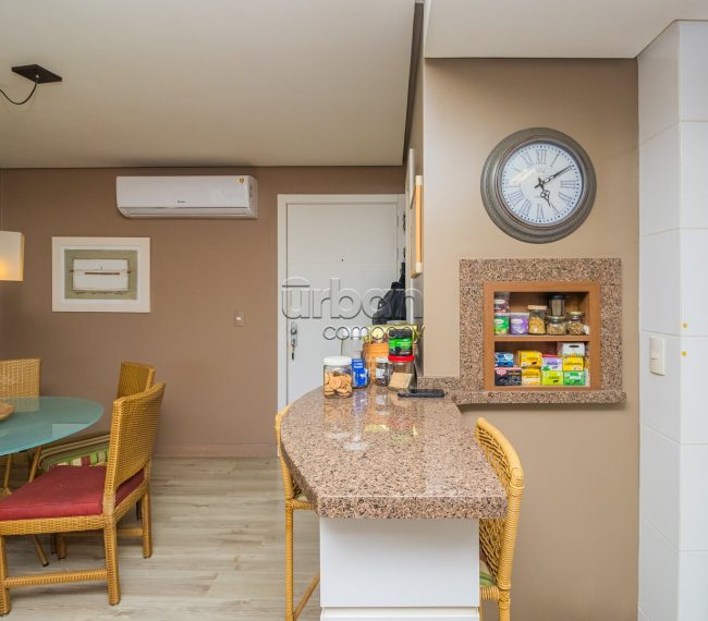 Apartamento com 113m², 2 quartos, 2 vagas, no bairro Santa Cecília em Porto Alegre