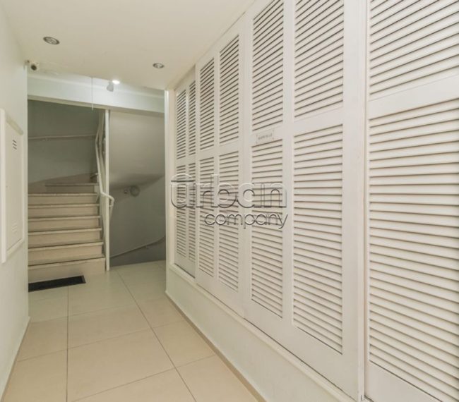Cobertura com 196m², 4 quartos, 1 suíte, 2 vagas, no bairro Moinhos de Vento em Porto Alegre