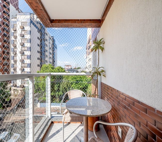 Apartamento com 89m², 3 quartos, 1 suíte, 2 vagas, no bairro Higienópolis em Porto Alegre