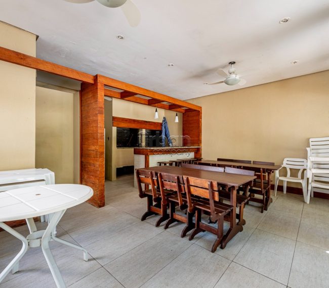 Apartamento com 209m², 4 quartos, 1 suíte, 2 vagas, no bairro Mont Serrat em Porto Alegre