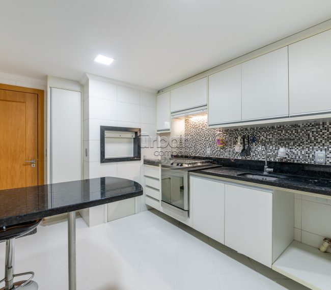Apartamento com 184m², 3 quartos, 3 suítes, 3 vagas, no bairro Auxiliadora em Porto Alegre