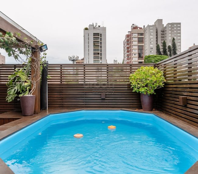 Cobertura com 140m², 2 quartos, 1 suíte, 2 vagas, no bairro Bela Vista em Porto Alegre