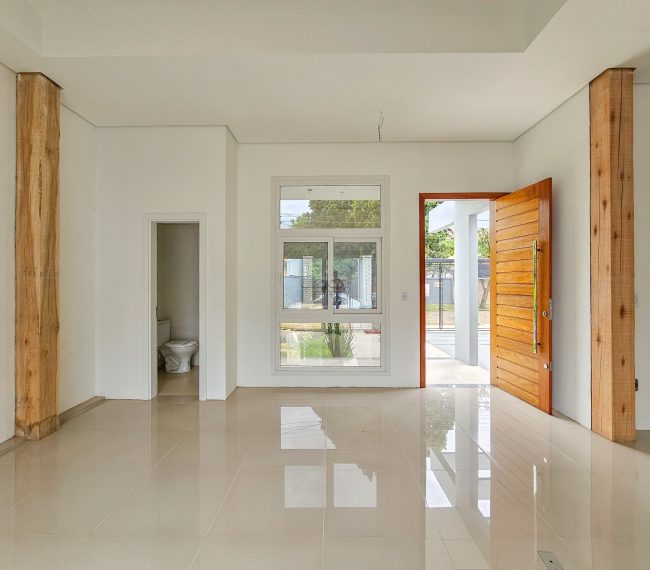Casa com 160m², 3 quartos, 3 suítes, 4 vagas, no bairro Vila Ipiranga em Porto Alegre
