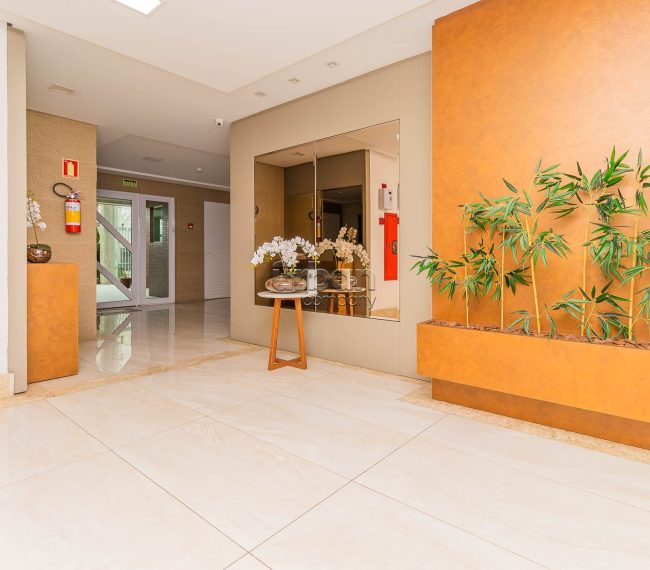 Apartamento Garden com 164m², 3 quartos, 3 suítes, 3 vagas, no bairro Passo da Areia em Porto Alegre