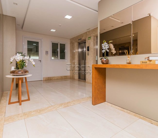 Apartamento Garden com 164m², 3 quartos, 3 suítes, 3 vagas, no bairro Passo da Areia em Porto Alegre