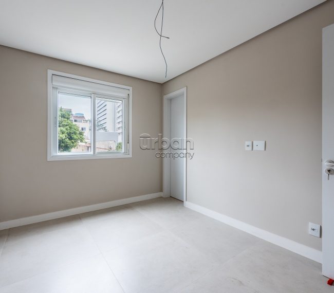 Apartamento Garden com 164m², 3 quartos, 3 suítes, 3 vagas, no bairro Passo da Areia em Porto Alegre