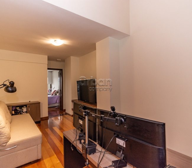 Casa com 366m², 4 quartos, 2 suítes, 4 vagas, no bairro Chácara da Pedras em Porto Alegre