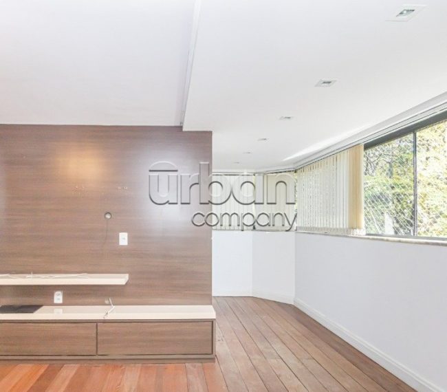 Apartamento com 127m², 3 quartos, 1 suíte, 2 vagas, no bairro Auxiliadora em Porto Alegre