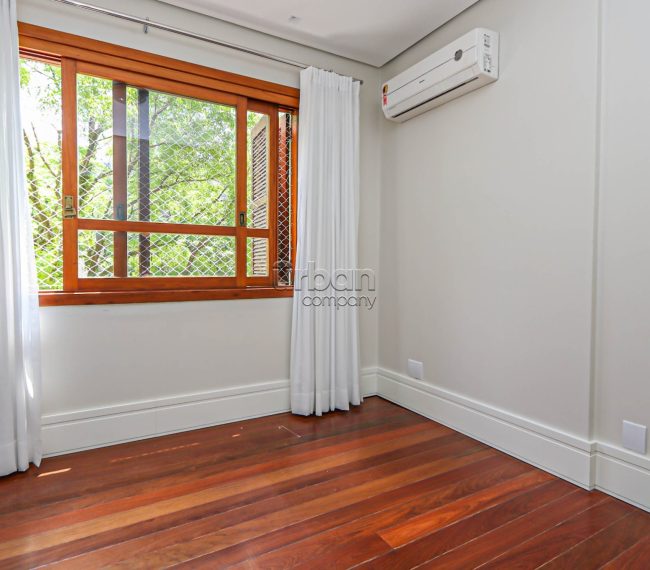 Apartamento com 109m², 3 quartos, 1 suíte, 1 vaga, no bairro Petrópolis em Porto Alegre