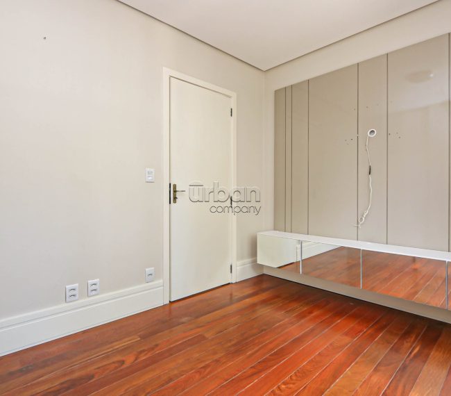 Apartamento com 109m², 3 quartos, 1 suíte, 1 vaga, no bairro Petrópolis em Porto Alegre