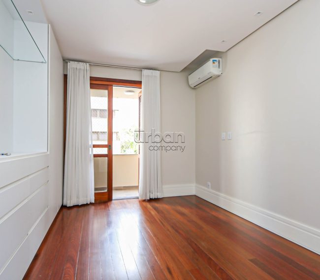 Apartamento com 109m², 3 quartos, 1 suíte, 1 vaga, no bairro Petrópolis em Porto Alegre