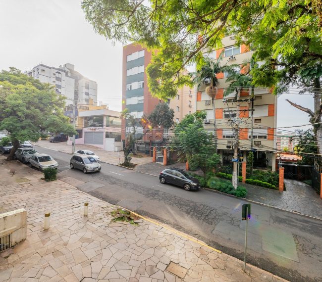 Apartamento com 89m², 2 quartos, 1 suíte, 2 vagas, no bairro Petrópolis em Porto Alegre
