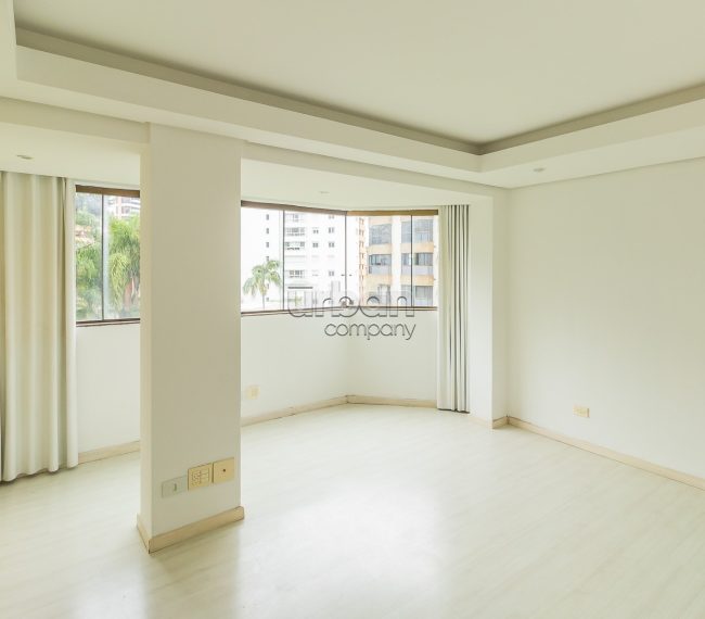 Apartamento com 90m², 2 quartos, 1 suíte, 2 vagas, no bairro Petrópolis em Porto Alegre