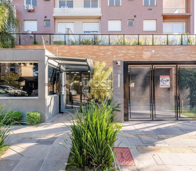 Apartamento com 92m², 3 quartos, 3 suítes, 2 vagas, no bairro Passo da Areia em Porto Alegre