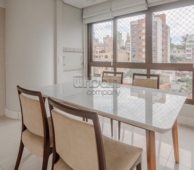 Apartamento com 98m², 3 quartos, 1 suíte, 2 vagas, no bairro Higienópolis em Porto Alegre
