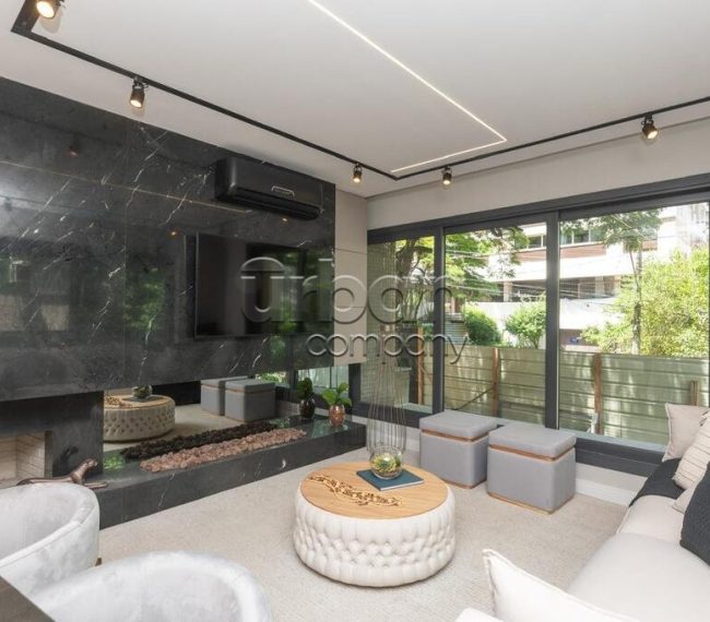 Apartamento com 98m², 3 quartos, 1 suíte, 2 vagas, no bairro Rio Branco em Porto Alegre