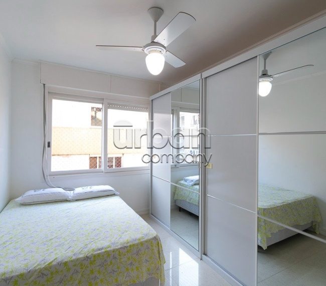 Cobertura com 196m², 4 quartos, 1 suíte, 2 vagas, no bairro Moinhos de Vento em Porto Alegre