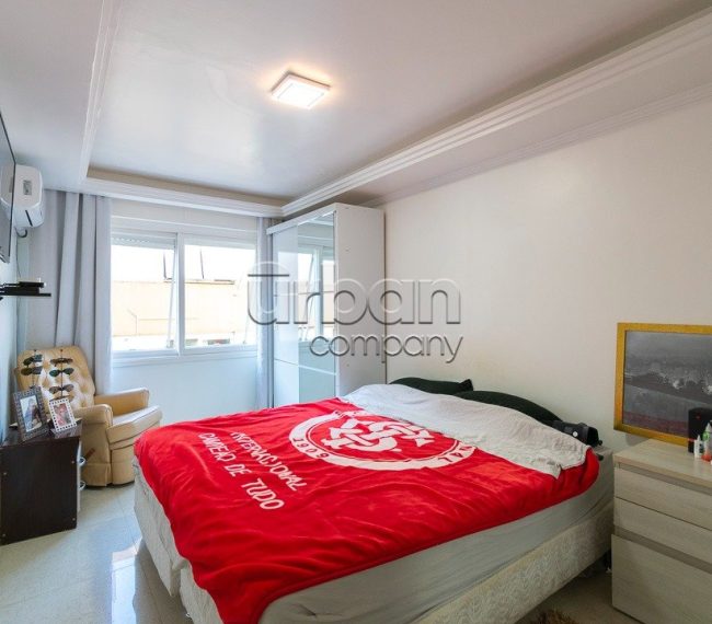 Cobertura com 196m², 4 quartos, 1 suíte, 2 vagas, no bairro Moinhos de Vento em Porto Alegre