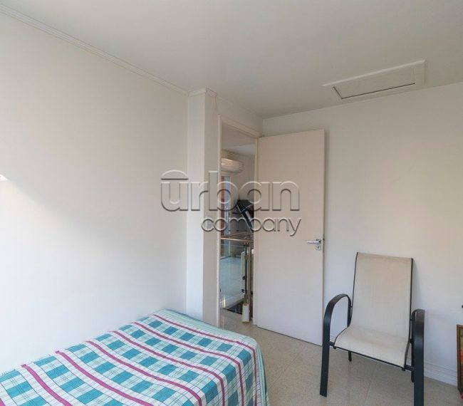 Cobertura com 196m², 4 quartos, 1 suíte, 2 vagas, no bairro Moinhos de Vento em Porto Alegre