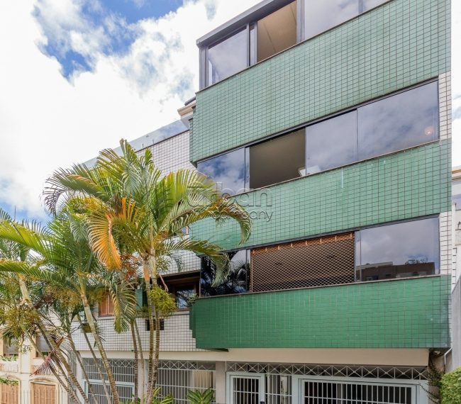 Cobertura com 179m², 3 quartos, 2 suítes, 2 vagas, no bairro Auxiliadora em Porto Alegre