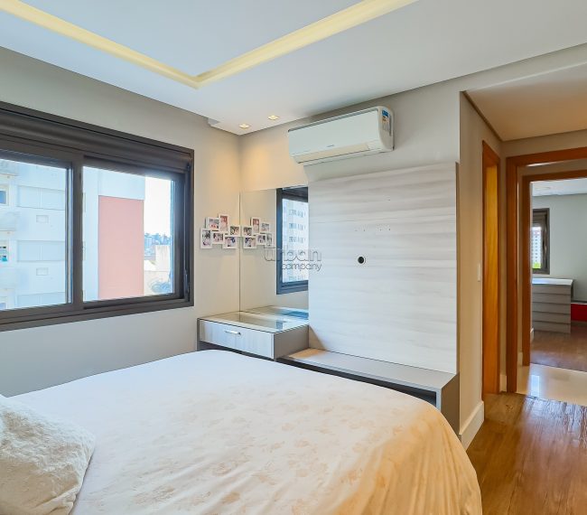 Apartamento com 95m², 2 quartos, 1 suíte, 2 vagas, no bairro Petrópolis em Porto Alegre