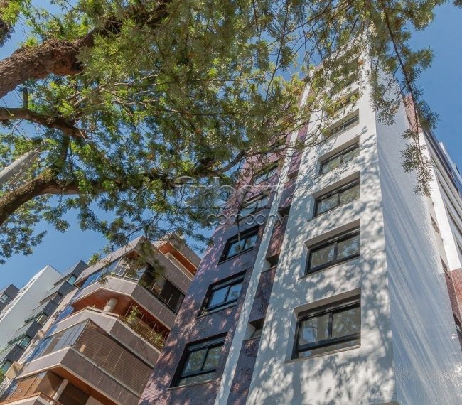 Apartamento com 107m², 3 quartos, 2 suítes, 2 vagas, no bairro Bela Vista em Porto Alegre