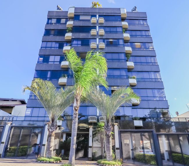 Cobertura com 210m², 4 quartos, 1 suíte, 2 vagas, no bairro Jardim Planalto em Porto Alegre