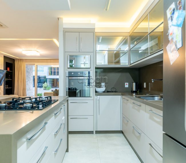 Casa em Condomínio com 321m², 3 quartos, 1 suíte, 2 vagas, no bairro Ecoville em Porto Alegre